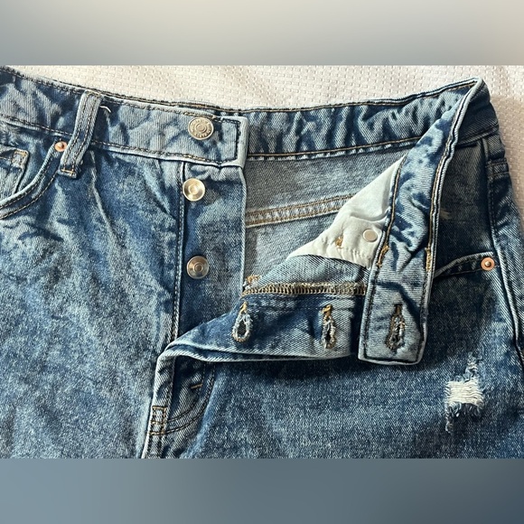 Wild Fable Denim Highest Rise Women's CutOff Button-Up Shorts Size 10 - Picture 7 of 16